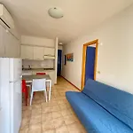 Grazioso N 40 A A 100mt Dal Mare Apartment