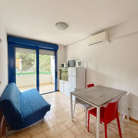 Apartment Grazioso N 40 A A 100mt Dal Mare